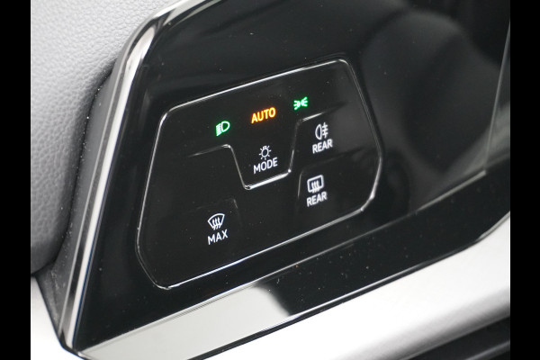 Volkswagen Golf T111PK 5Drs Apple Carplay Android Auto Adap.Cruise Navi* Ecc Pdc Virtual Cockpit Life Led Lmv 17" Privacy Glas Bluetooth Keyless Origineel Nederlandse Auto
