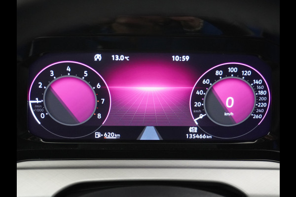 Volkswagen Golf T111PK 5Drs Apple Carplay Android Auto Adap.Cruise Navi* Ecc Pdc Virtual Cockpit Life Led Lmv 17" Privacy Glas Bluetooth Keyless Origineel Nederlandse Auto