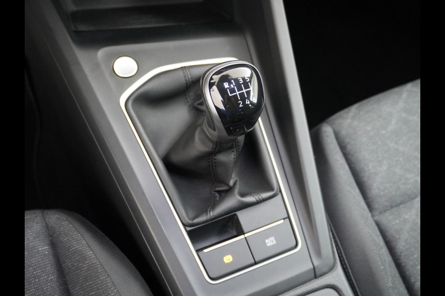 Volkswagen Golf T111PK 5Drs Apple Carplay Android Auto Adap.Cruise Navi* Ecc Pdc Virtual Cockpit Life Led Lmv 17" Privacy Glas Bluetooth Keyless Origineel Nederlandse Auto
