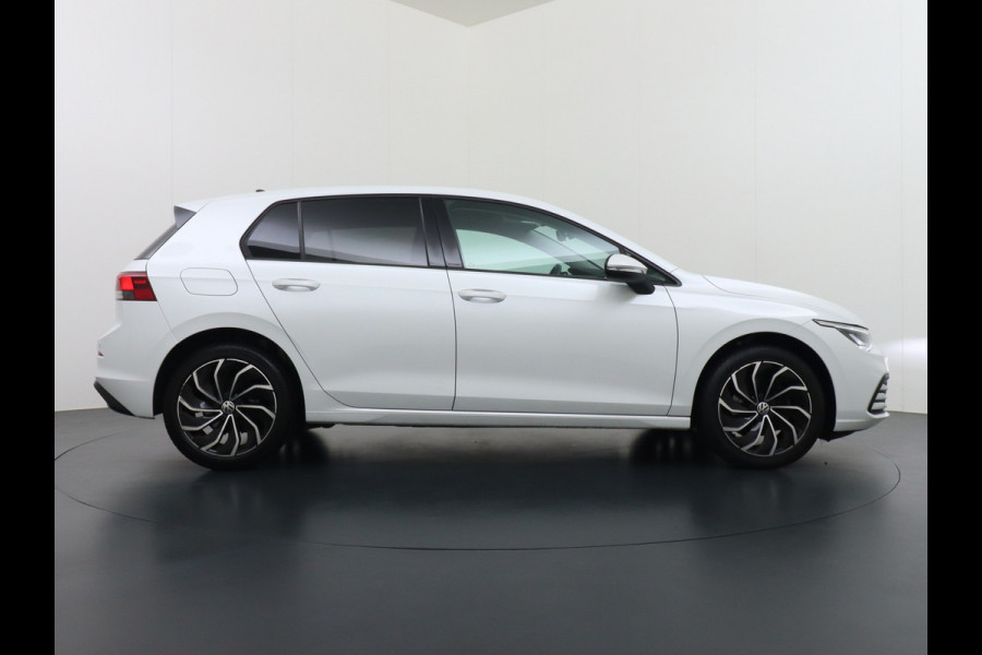 Volkswagen Golf T111PK 5Drs Apple Carplay Android Auto Adap.Cruise Navi* Ecc Pdc Virtual Cockpit Life Led Lmv 17" Privacy Glas Bluetooth Keyless Origineel Nederlandse Auto