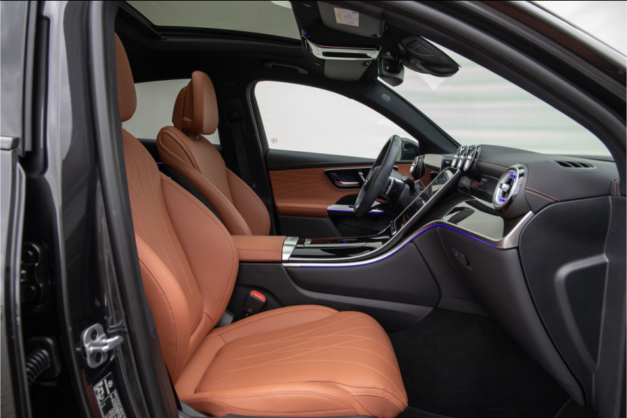 Mercedes-Benz GLC Coupé 300e 4MATIC AMG Premium, Pano, Nightpack, Leder Exclusief, 2024