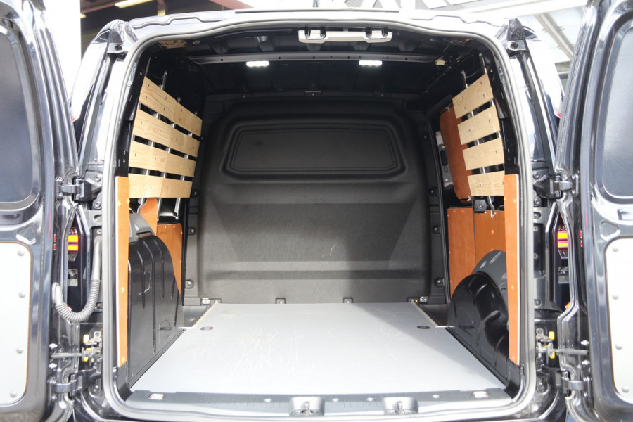 Volkswagen Caddy Cargo 2.0 TDI | Aut. | Edition | Trekhaak | Navi | Airco.. Volkswagen Caddy Cargo 2.0 TDI | Aut. | Edition | Trekhaak | Navi | Airco..