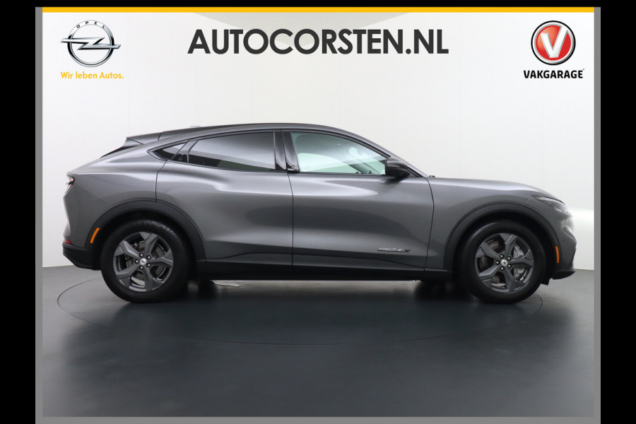 Ford Mustang Mach-E Extended RWD 98kWh 301PK SOH 95.5% Leer Long Range Adaptive Cruise Stop&Go Apple Carplay Android Auto 360°Camera Active B Stoel+Stuurverwarming Ecc Elektr.Achterklep Driver Alert Warning Keyless Origineel Nederlandse Auto €56.476- nieuw, Batterijgarantie 8 jaar of 160.000km vanaf nieuw Ford Mustang Mach-E Extended RWD 98kWh 301PK SOH 95.5% Leer Long Range Adaptive Cruise Stop&Go Apple Carplay Android Auto 360°Camera Active B Stoel+Stuurverwarming Ecc Elektr.Achterklep Driver Alert Warning Keyless Origineel Nederlandse Auto €56.476- nieuw, Batterijgarantie 8 jaar of 160.000km vanaf nieuw