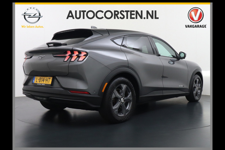 Ford Mustang Mach-E Extended RWD 98kWh 301PK SOH 95.5% Leer Long Range Adaptive Cruise Stop&Go Apple Carplay Android Auto 360°Camera Active B Stoel+Stuurverwarming Ecc Elektr.Achterklep Driver Alert Warning Keyless Origineel Nederlandse Auto €56.476- nieuw, Batterijgarantie 8 jaar of 160.000km vanaf nieuw Ford Mustang Mach-E Extended RWD 98kWh 301PK SOH 95.5% Leer Long Range Adaptive Cruise Stop&Go Apple Carplay Android Auto 360°Camera Active B Stoel+Stuurverwarming Ecc Elektr.Achterklep Driver Alert Warning Keyless Origineel Nederlandse Auto €56.476- nieuw, Batterijgarantie 8 jaar of 160.000km vanaf nieuw