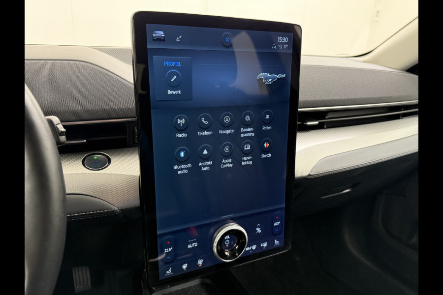 Ford Mustang Mach-E Extended RWD 98kWh 301PK SOH 95.5% Leer Long Range Adaptive Cruise Stop&Go Apple Carplay Android Auto 360°Camera Active B Stoel+Stuurverwarming Ecc Elektr.Achterklep Driver Alert Warning Keyless Origineel Nederlandse Auto €56.476- nieuw, Batterijgarantie 8 jaar of 160.000km vanaf nieuw Ford Mustang Mach-E Extended RWD 98kWh 301PK SOH 95.5% Leer Long Range Adaptive Cruise Stop&Go Apple Carplay Android Auto 360°Camera Active B Stoel+Stuurverwarming Ecc Elektr.Achterklep Driver Alert Warning Keyless Origineel Nederlandse Auto €56.476- nieuw, Batterijgarantie 8 jaar of 160.000km vanaf nieuw