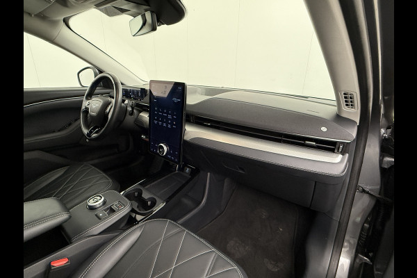 Ford Mustang Mach-E Extended RWD 98kWh 301PK SOH 95.5% Leer Long Range Adaptive Cruise Stop&Go Apple Carplay Android Auto 360°Camera Active B Stoel+Stuurverwarming Ecc Elektr.Achterklep Driver Alert Warning Keyless Origineel Nederlandse Auto €56.476- nieuw, Batterijgarantie 8 jaar of 160.000km vanaf nieuw Ford Mustang Mach-E Extended RWD 98kWh 301PK SOH 95.5% Leer Long Range Adaptive Cruise Stop&Go Apple Carplay Android Auto 360°Camera Active B Stoel+Stuurverwarming Ecc Elektr.Achterklep Driver Alert Warning Keyless Origineel Nederlandse Auto €56.476- nieuw, Batterijgarantie 8 jaar of 160.000km vanaf nieuw