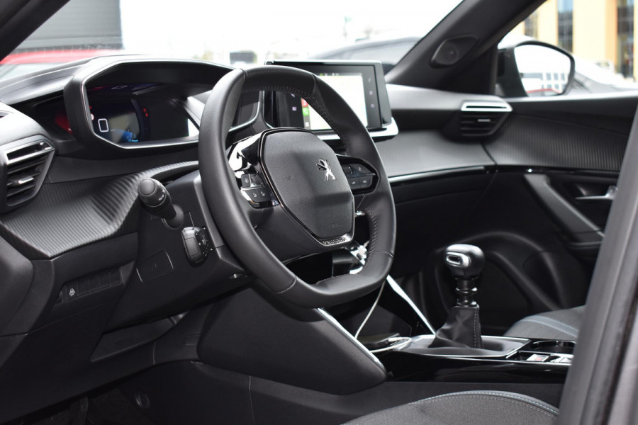 Peugeot 2008 1.2 PureTech 130PK Allure Pack | LED | Camera | Carplay | Stoelverw. | Incl. garantie Peugeot 2008 1.2 PureTech 130PK Allure Pack | LED | Camera | Carplay | Stoelverw. | Incl. garantie