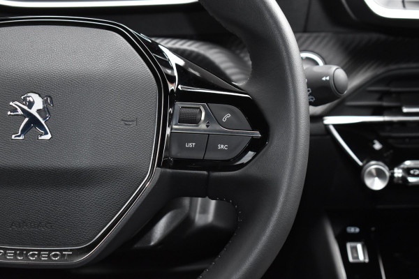 Peugeot 2008 1.2 PureTech 130PK Allure Pack | LED | Camera | Carplay | Stoelverw. | Incl. garantie Peugeot 2008 1.2 PureTech 130PK Allure Pack | LED | Camera | Carplay | Stoelverw. | Incl. garantie