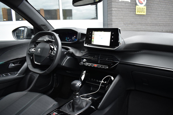 Peugeot 2008 1.2 PureTech 130PK Allure Pack | LED | Camera | Carplay | Stoelverw. | Incl. garantie Peugeot 2008 1.2 PureTech 130PK Allure Pack | LED | Camera | Carplay | Stoelverw. | Incl. garantie