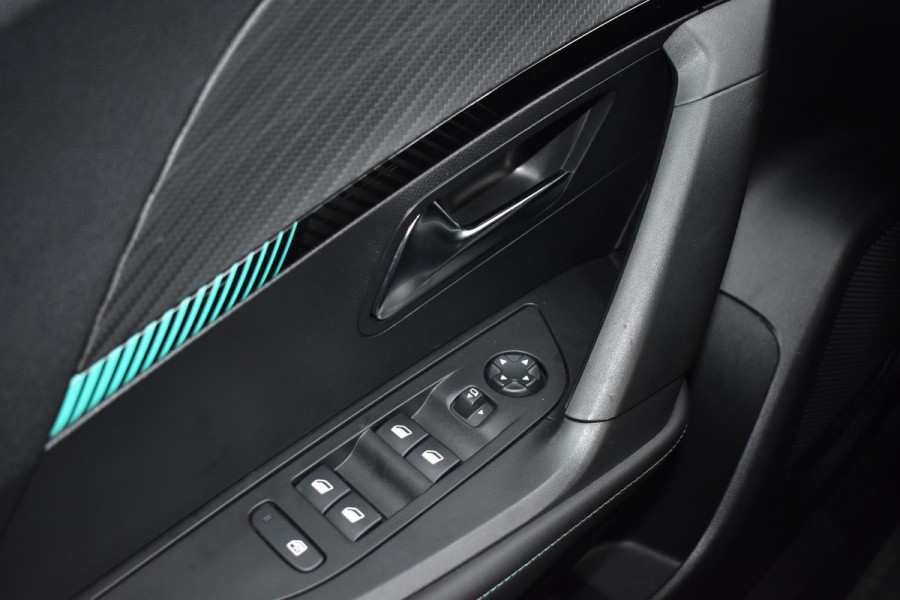 Peugeot 2008 1.2 PureTech 130PK Allure Pack | LED | Camera | Carplay | Stoelverw. | Incl. garantie Peugeot 2008 1.2 PureTech 130PK Allure Pack | LED | Camera | Carplay | Stoelverw. | Incl. garantie