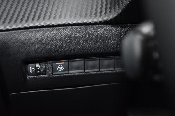 Peugeot 2008 1.2 PureTech 130PK Allure Pack | LED | Camera | Carplay | Stoelverw. | Incl. garantie Peugeot 2008 1.2 PureTech 130PK Allure Pack | LED | Camera | Carplay | Stoelverw. | Incl. garantie