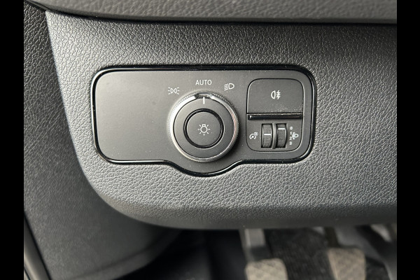 Mercedes-Benz Sprinter 317 CDI L2 H2 MBUX / Camera / Carplay navigatie / Cruise control / Airco Mercedes-Benz Sprinter 317 CDI L2 H2 MBUX / Camera / Carplay navigatie / Cruise control / Airco