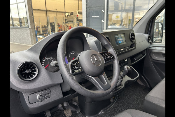Mercedes-Benz Sprinter 317 CDI L2 H2 MBUX / Camera / Carplay navigatie / Cruise control / Airco Mercedes-Benz Sprinter 317 CDI L2 H2 MBUX / Camera / Carplay navigatie / Cruise control / Airco