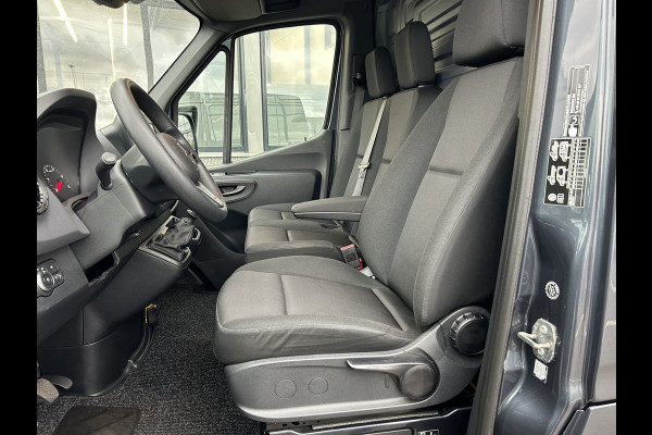 Mercedes-Benz Sprinter 317 CDI L2 H2 MBUX / Camera / Carplay navigatie / Cruise control / Airco Mercedes-Benz Sprinter 317 CDI L2 H2 MBUX / Camera / Carplay navigatie / Cruise control / Airco