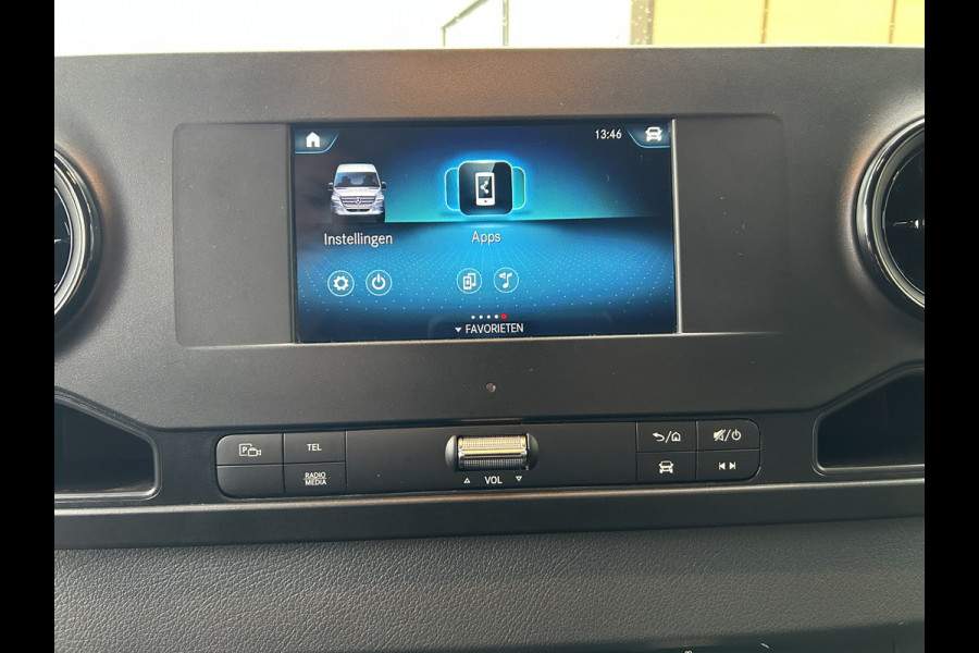 Mercedes-Benz Sprinter 317 CDI L2 H2 MBUX / Camera / Carplay navigatie / Cruise control / Airco Mercedes-Benz Sprinter 317 CDI L2 H2 MBUX / Camera / Carplay navigatie / Cruise control / Airco