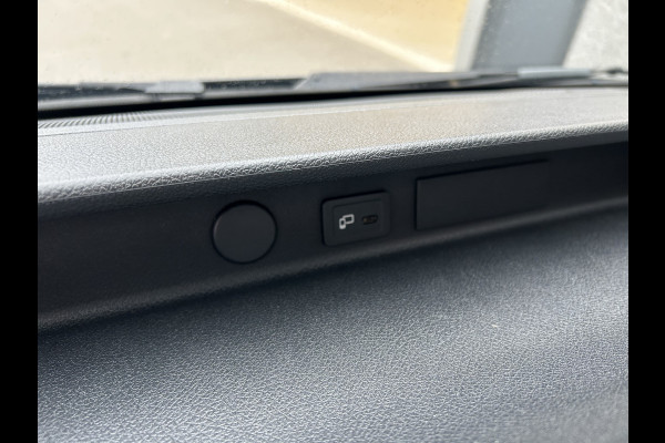 Mercedes-Benz Sprinter 317 CDI L2 H2 MBUX / Camera / Carplay navigatie / Cruise control / Airco Mercedes-Benz Sprinter 317 CDI L2 H2 MBUX / Camera / Carplay navigatie / Cruise control / Airco