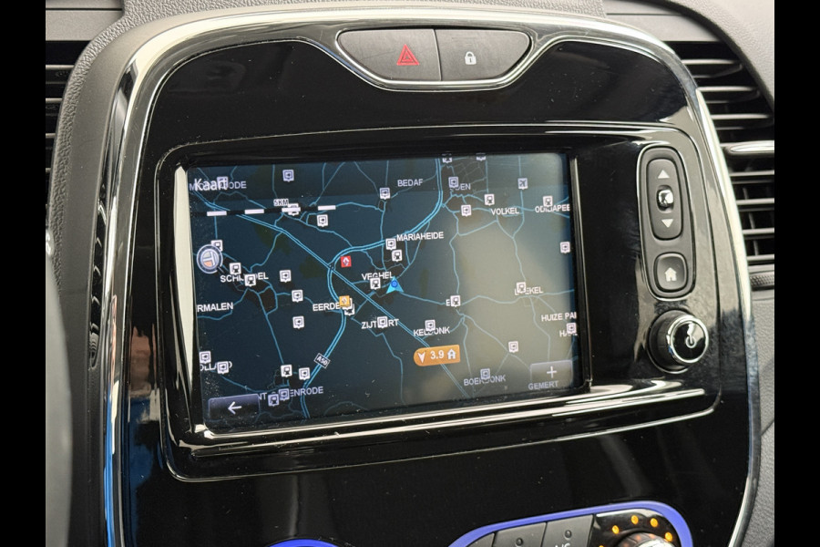 Renault Captur 1.2TCe 119PK Automaat Trekhaak Navi Ecc Camera Cruise Control Pdc Xmod Stoelverwarming Lmv 17" Privacy Glas Bluetooth Keyless Regn-Lichtsensor