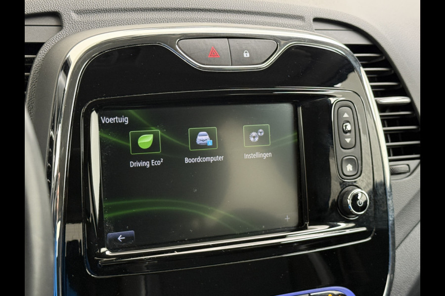 Renault Captur 1.2TCe 119PK Automaat Trekhaak Navi Ecc Camera Cruise Control Pdc Xmod Stoelverwarming Lmv 17" Privacy Glas Bluetooth Keyless Regn-Lichtsensor