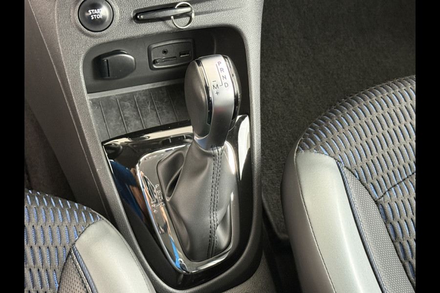 Renault Captur 1.2TCe 119PK Automaat Trekhaak Navi Ecc Camera Cruise Control Pdc Xmod Stoelverwarming Lmv 17" Privacy Glas Bluetooth Keyless Regn-Lichtsensor