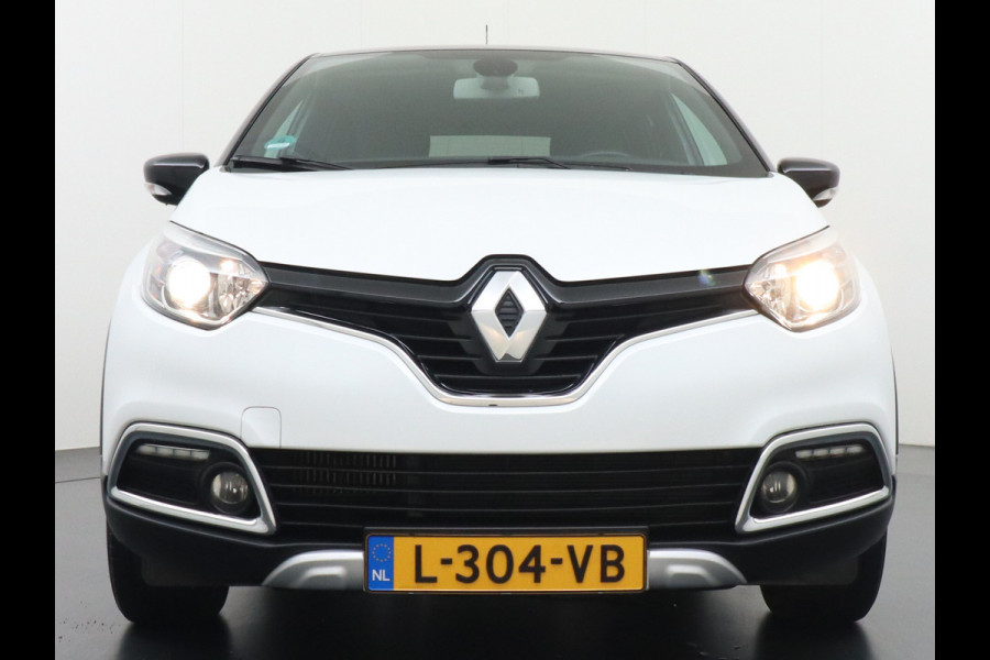 Renault Captur 1.2TCe 119PK Automaat Trekhaak Navi Ecc Camera Cruise Control Pdc Xmod Stoelverwarming Lmv 17" Privacy Glas Bluetooth Keyless Regn-Lichtsensor
