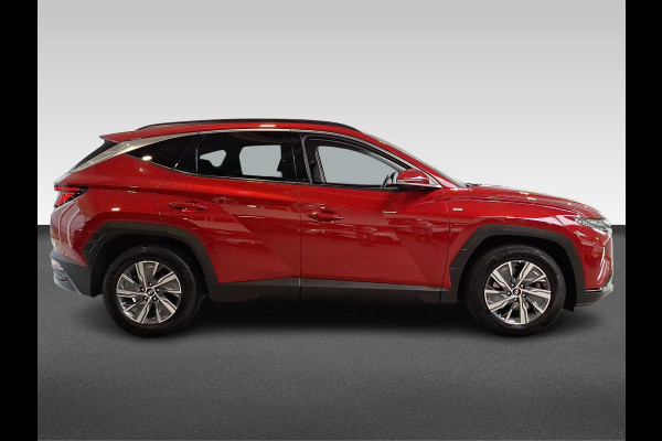 Hyundai Tucson 1.6 T-GDI MHEV Comfort Smart | Navigatie | Camera | Automatische Achterklep Hyundai Tucson 1.6 T-GDI MHEV Comfort Smart | Navigatie | Camera | Automatische Achterklep