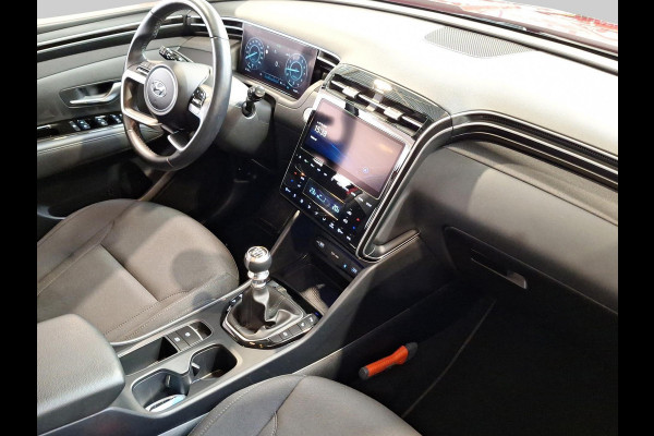Hyundai Tucson 1.6 T-GDI MHEV Comfort Smart | Navigatie | Camera | Automatische Achterklep Hyundai Tucson 1.6 T-GDI MHEV Comfort Smart | Navigatie | Camera | Automatische Achterklep