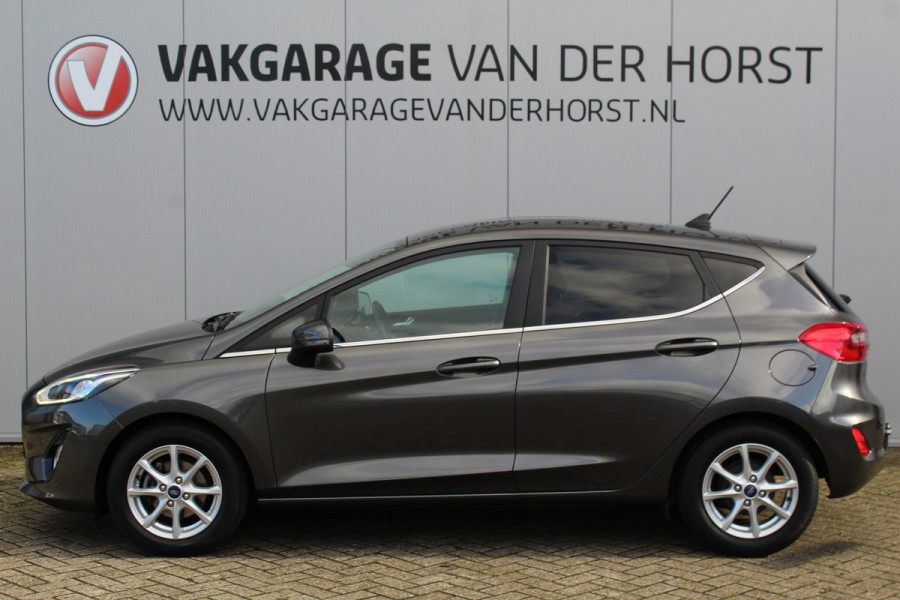 Ford Fiesta 1.0 EcoBoost Titanium 94pk Mooie en zuinige Ford Fiesta in de luxe Titanium uitvoering. Trekhaak, Clima, Cruise, Lane Assist,
