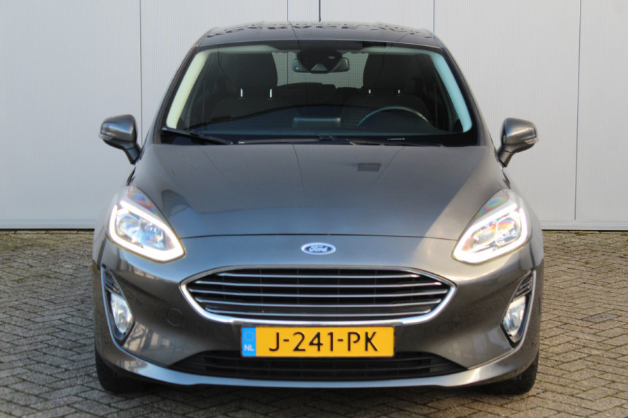 Ford Fiesta 1.0 EcoBoost Titanium 94pk Mooie en zuinige Ford Fiesta in de luxe Titanium uitvoering. Trekhaak, Clima, Cruise, Lane Assist,