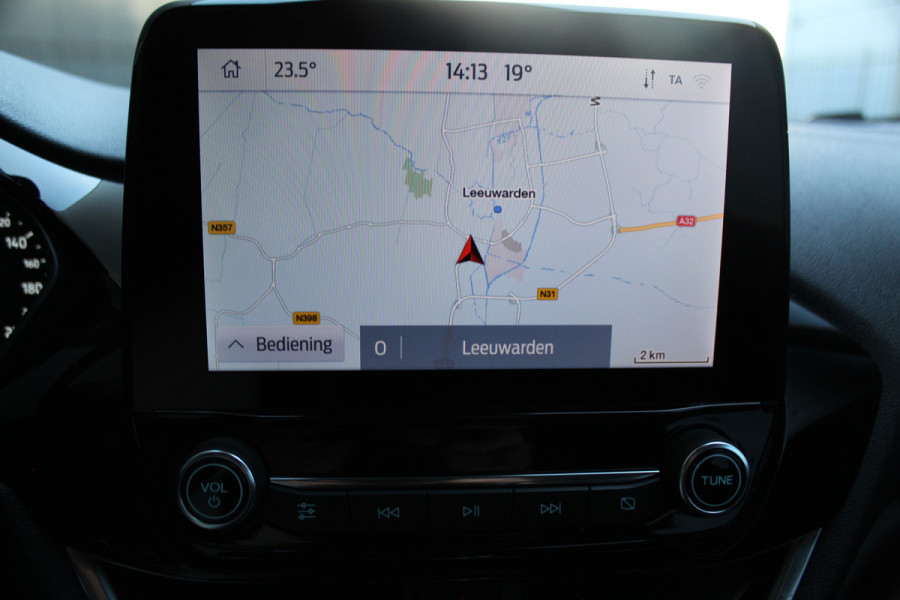 Ford Fiesta 1.0 EcoBoost Titanium 94pk Mooie en zuinige Ford Fiesta in de luxe Titanium uitvoering. Trekhaak, Clima, Cruise, Lane Assist,