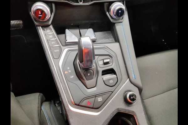 Lynk & Co 01 1.5 PHEV 360° Pano.dak Trekhaak Adapt.Cruise Carplay Stoelverw.
