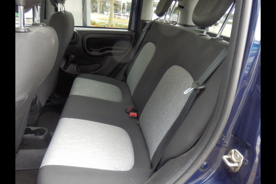 Fiat Panda 1.2 69pk 4 cil. | Lounge | Tel. Bluetooth |