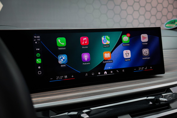 BMW X5 xDrive50e | ADAPTIVE CRUISE | MASSAGE | STOELVERWARMING & VERKOELING | 360 CAMERA | TREKHAAK | CARPLAY | MEMORY SEATS | PANO | S