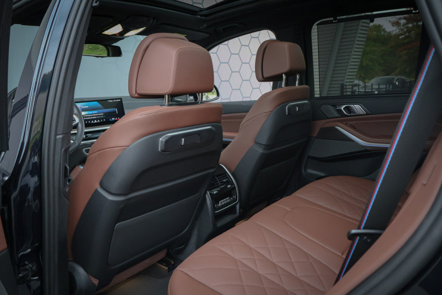 BMW X5 xDrive50e | ADAPTIVE CRUISE | MASSAGE | STOELVERWARMING & VERKOELING | 360 CAMERA | TREKHAAK | CARPLAY | MEMORY SEATS | PANO | S