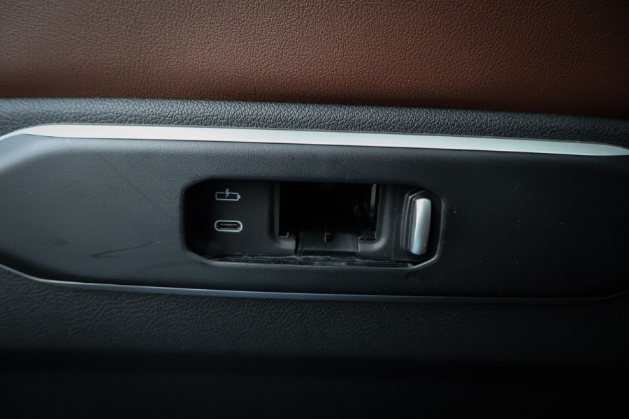 BMW X5 xDrive50e | ADAPTIVE CRUISE | MASSAGE | STOELVERWARMING & VERKOELING | 360 CAMERA | TREKHAAK | CARPLAY | MEMORY SEATS | PANO | S