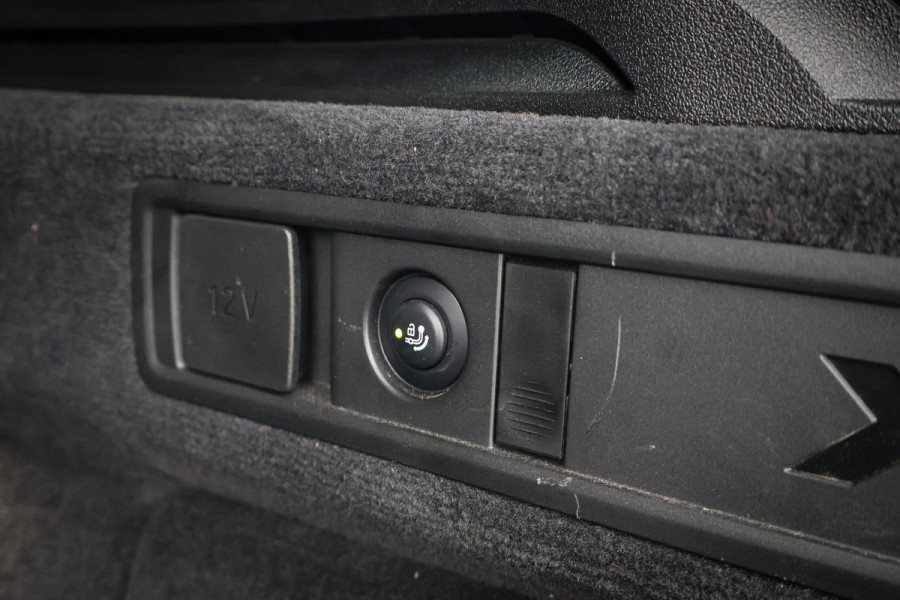 BMW X5 xDrive50e | ADAPTIVE CRUISE | MASSAGE | STOELVERWARMING & VERKOELING | 360 CAMERA | TREKHAAK | CARPLAY | MEMORY SEATS | PANO | S