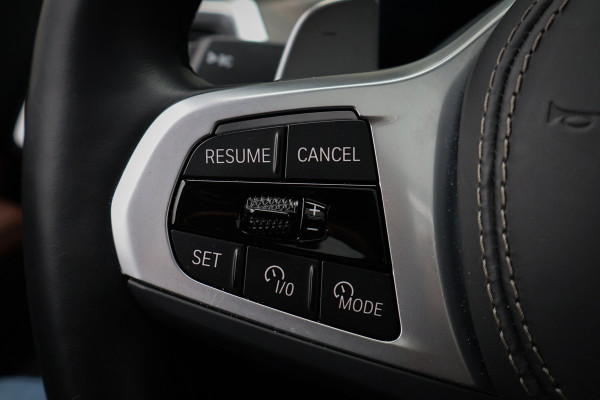 BMW X5 xDrive50e | ADAPTIVE CRUISE | MASSAGE | STOELVERWARMING & VERKOELING | 360 CAMERA | TREKHAAK | CARPLAY | MEMORY SEATS | PANO | S