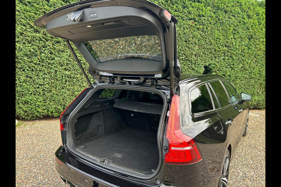 Volvo V60 2.0 T6 Recharge AWD R-Design Leder AllSeason !!NIEUWBINNEN!! Volvo V60 2.0 T6 Recharge AWD R-Design Leder AllSeason !!NIEUWBINNEN!!