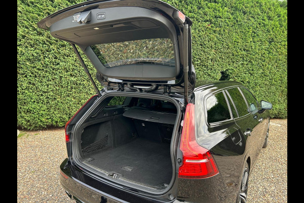 Volvo V60 2.0 T6 Recharge AWD R-Design Leder AllSeason !!NIEUWBINNEN!! Volvo V60 2.0 T6 Recharge AWD R-Design Leder AllSeason !!NIEUWBINNEN!!