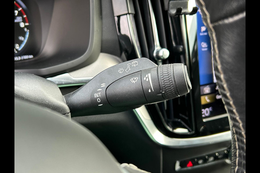 Volvo V60 2.0 T6 Recharge AWD R-Design Leder AllSeason !!NIEUWBINNEN!! Volvo V60 2.0 T6 Recharge AWD R-Design Leder AllSeason !!NIEUWBINNEN!!