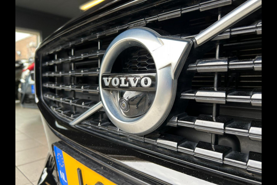 Volvo V60 2.0 T6 Recharge AWD R-Design Leder AllSeason !!NIEUWBINNEN!! Volvo V60 2.0 T6 Recharge AWD R-Design Leder AllSeason !!NIEUWBINNEN!!