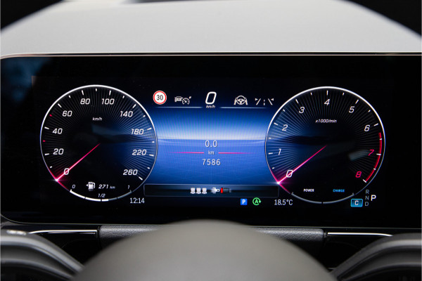 Mercedes-Benz GLA 200 AMG Premium Plus, Pano, Memory, Head-up, Burmester, Leder, Facelift Mercedes-Benz GLA 200 AMG Premium Plus, Pano, Memory, Head-up, Burmester, Leder, Facelift