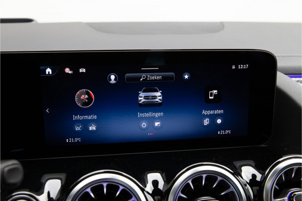Mercedes-Benz GLA 200 AMG Premium Plus, Pano, Memory, Head-up, Burmester, Leder, Facelift Mercedes-Benz GLA 200 AMG Premium Plus, Pano, Memory, Head-up, Burmester, Leder, Facelift