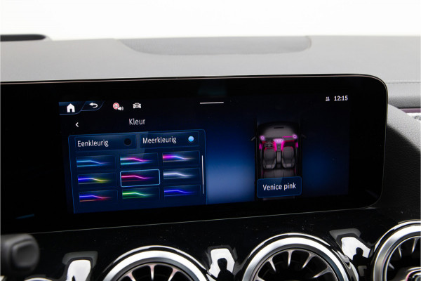 Mercedes-Benz GLA 200 AMG Premium Plus, Pano, Memory, Head-up, Burmester, Leder, Facelift Mercedes-Benz GLA 200 AMG Premium Plus, Pano, Memory, Head-up, Burmester, Leder, Facelift
