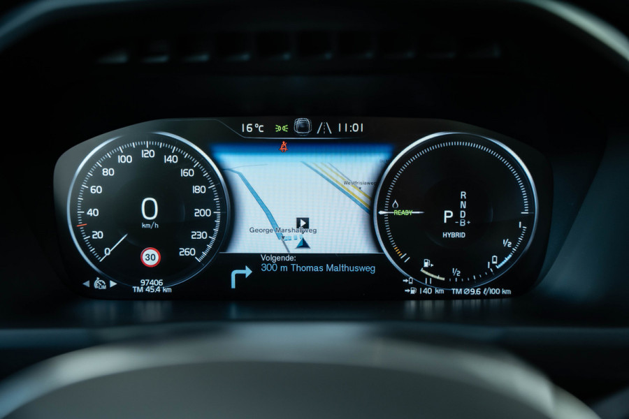 Volvo XC90 2.0 T8 Twin Engine AWD Inscription - Panorama | H&K | Memory | HUD | Keyless