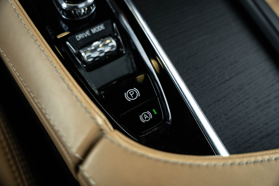 Volvo XC90 2.0 T8 Twin Engine AWD Inscription - Panorama | H&K | Memory | HUD | Keyless