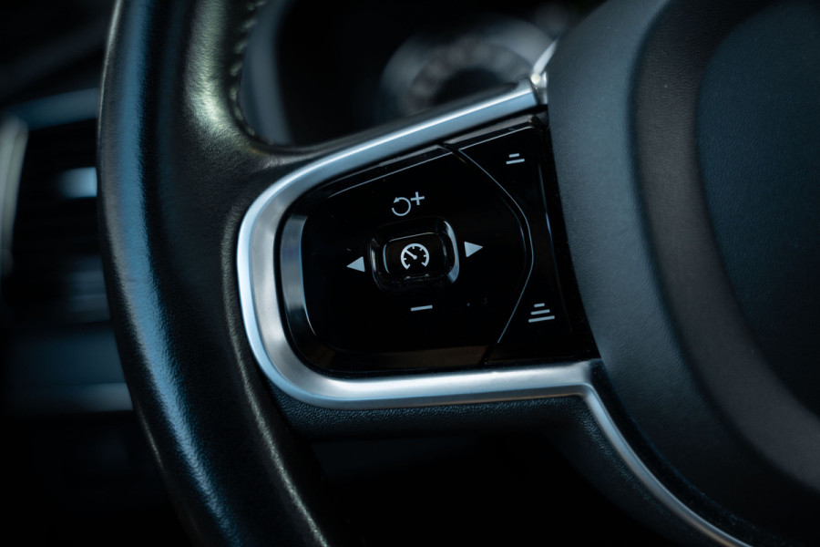 Volvo XC90 2.0 T8 Twin Engine AWD Inscription - Panorama | H&K | Memory | HUD | Keyless