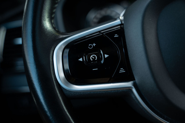 Volvo XC90 2.0 T8 Twin Engine AWD Inscription - Panorama | H&K | Memory | HUD | Keyless