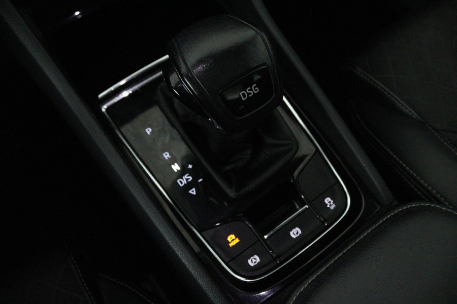 Škoda Kodiaq 1.5 TSI Style Business 7p (PANORAMADAK, STOELVERWARMING, AUTOMAAT, CAMERA, ELEKTR STOELEN, PARKEERSENSOREN)