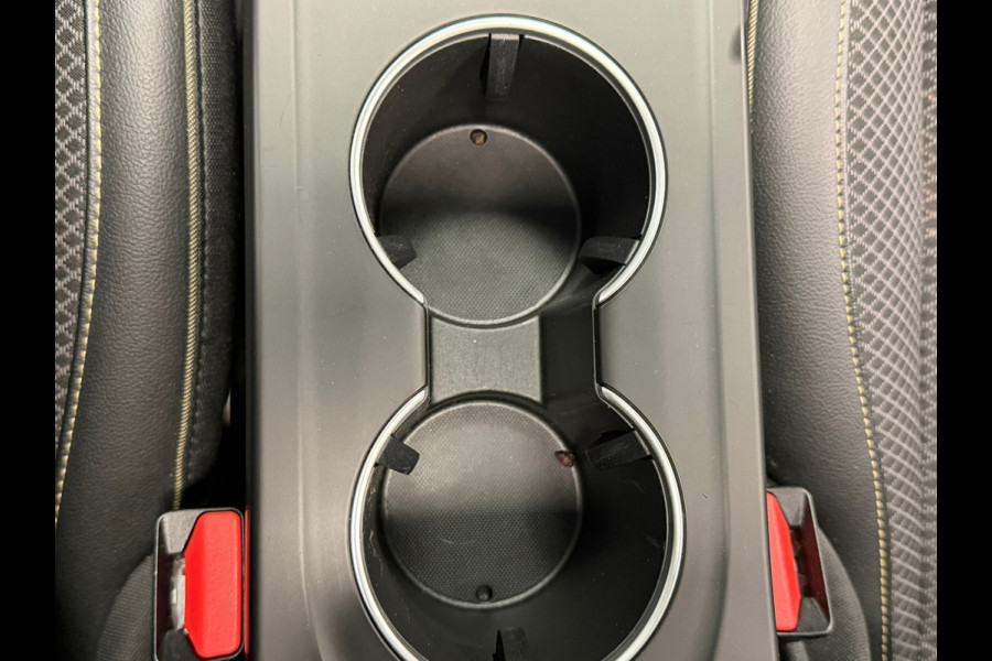 Renault Arkana 1.3 TCe AUT. 140 PK SCHUIFDAK NAVIGATIE CAMERA START/STOP AIRCO CRUISE PDC USB AUX