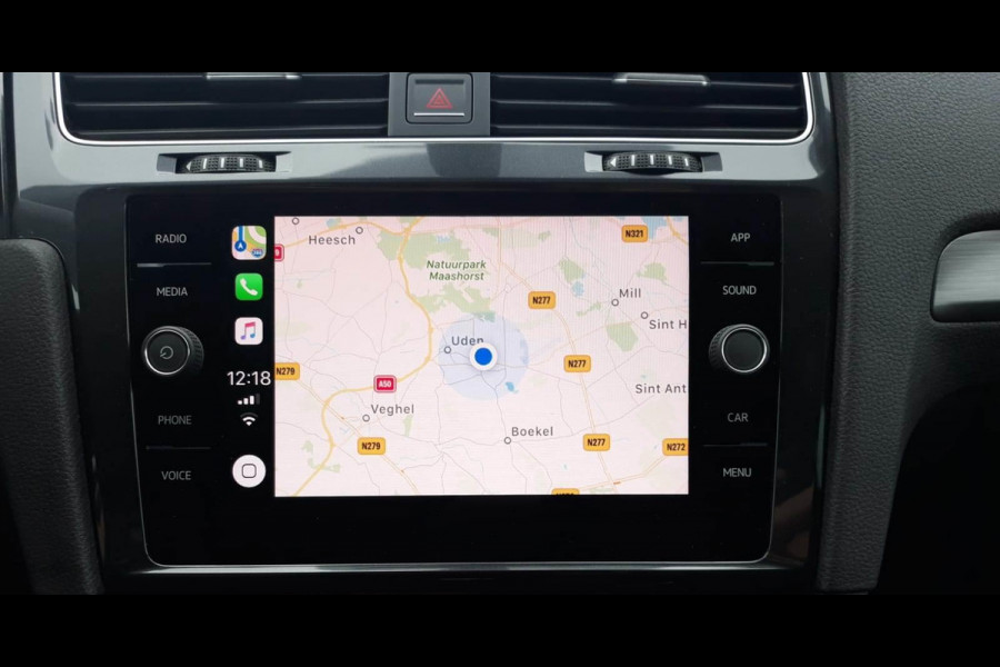 Volkswagen Golf 1.0 TSI Allstar, airco,navigatie,stoelverwarming,parkeersensoren,APP connect/navigatie